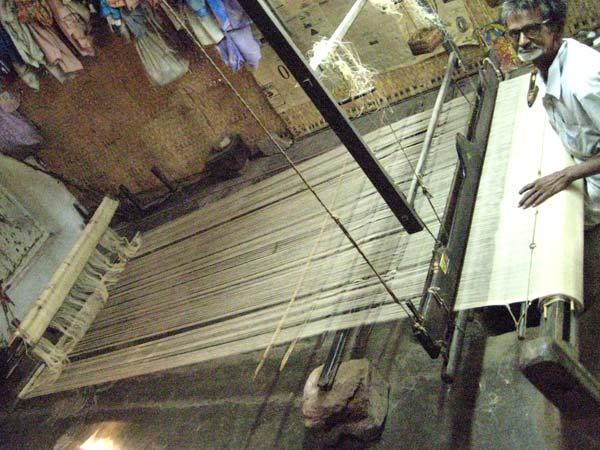 Traditional Ponduru handloom with prepared threads